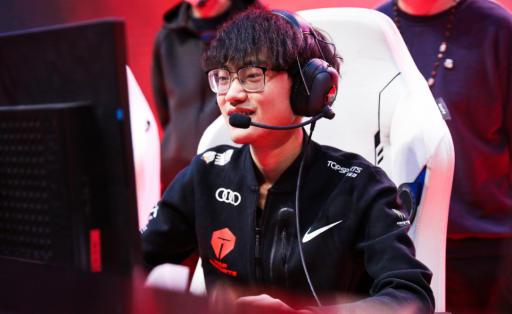 Rookie巅峰对决，Karsa与80激战法国队分钟，惊险取胜胜负难料！的简单介绍