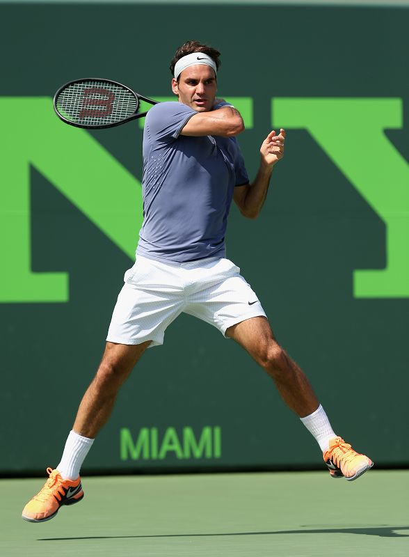 九游会-关于费德勒回归赛场，绝杀首场状态亮眼，C9观众沸腾！的信息