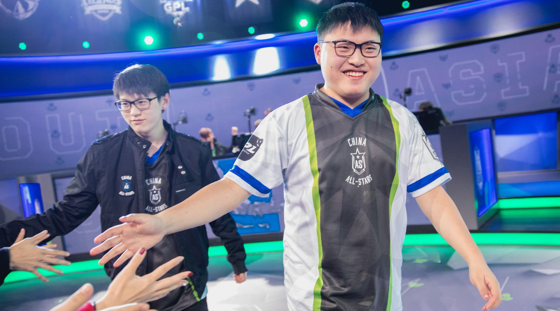 九游娱乐-包含Uzi关键节点回归赛场，澳大利亚队带队取胜！的词条